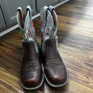 Ariat boots women’s